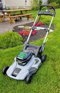 The Future of Lawn Care: Why Battery Powered Lawn Mowers Are Taking Over